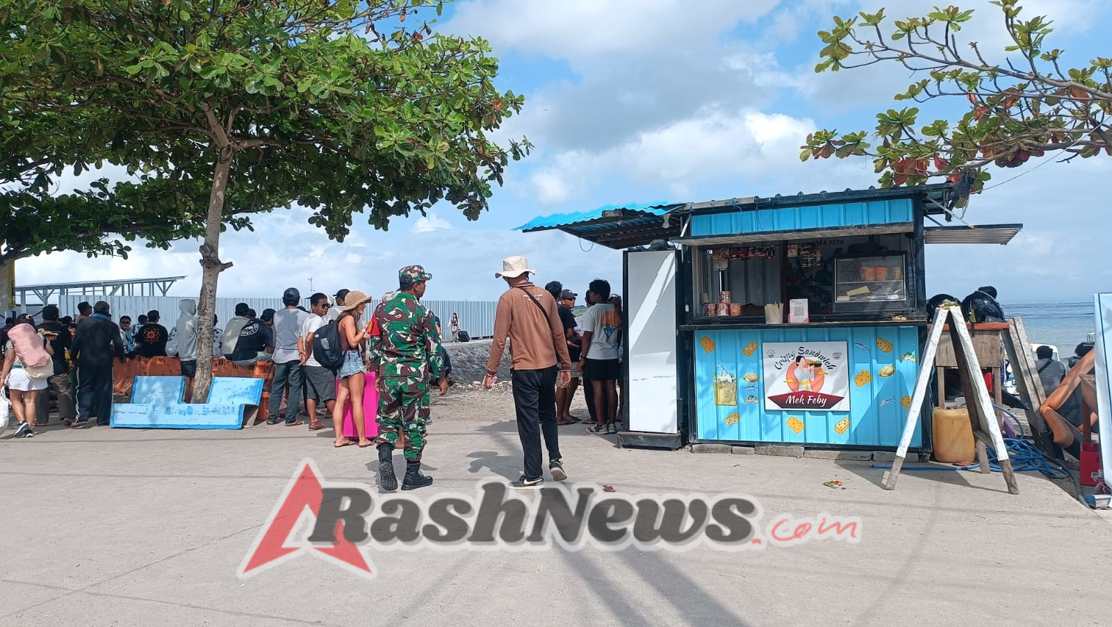 Jaga Keamanan Akses Keluar Masuk, Aparat Gabungan Di Nusa Penida Gelar Patroli Di Pelabuhan