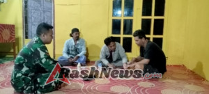 ‎Babinsa Desa Batu Putik Gelar Patroli Malam Bersama Warga Jaga Keamanan Lingkungan