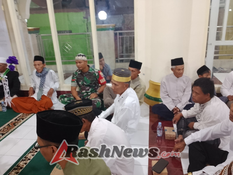 Kehadiran Babinsa di Peringatan Maulid Nabi, Pererat Silaturahmi TNI dengan Warga Taliwang