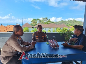 Kapolsek Kawasan Pelabuhan Padangbai Laksanakan Audensi dengan Bendesa Adat Padangbai