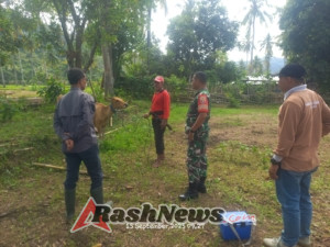 Dukung Program Peternakan, Babinsa Sampir Hadiri Register dan Vaksinasi Ternak