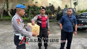 Personil Polsek Rendang Menggalang Dana Sukarela untuk Korban Bencana Alam di Bali