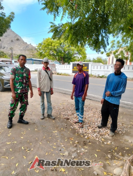 Wujudkan Lingkungan Aman, Babinsa Desa Kiantar Ajak Warga Lewat Komsos