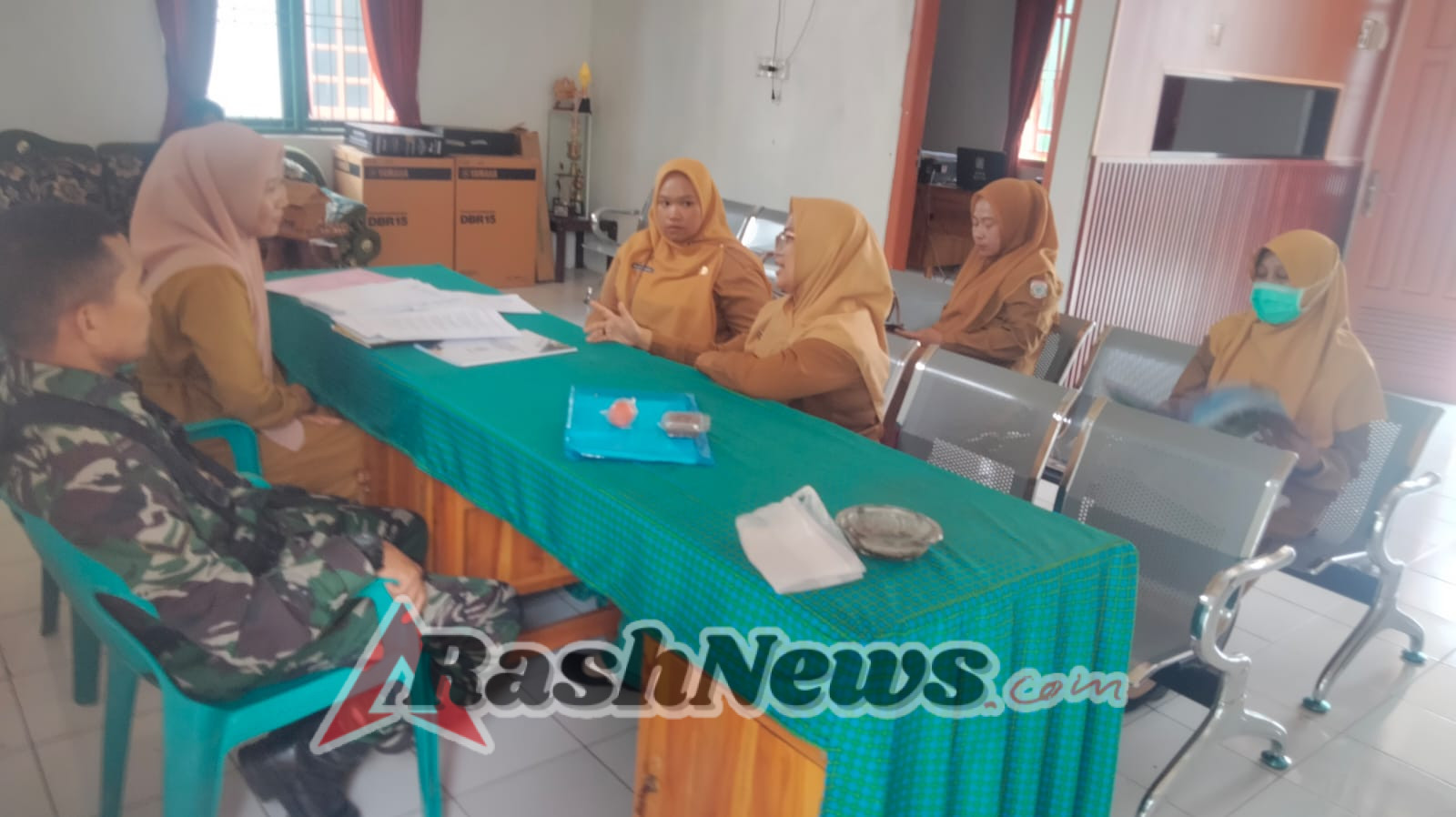 Babinsa Lalarliang Dorong Kolaborasi Desa dengan Dinas Kearsipan dan Perpustakaan KSB