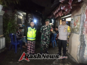 Polsek Blahbatuh Hadir Dalam Pengamanan Pengajian Umum Di Masjid Nurul Yaqin Bedulu