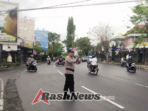 SatBinmas laksanakan Strong Point Pagi sebagai salah satu bentuk pelayanan polri terhadap masyarakat