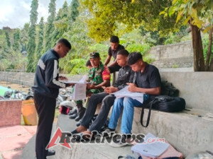 Babinsa Ende Aktif Memantau Wilayah dan Berikan Semangat kepada Calon Prajurit TNI-AD