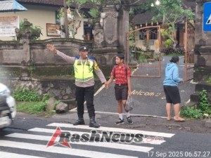 Polsek Marga Gelar Strong Point Pagi Sepanjang Jalan Wisnu Marga