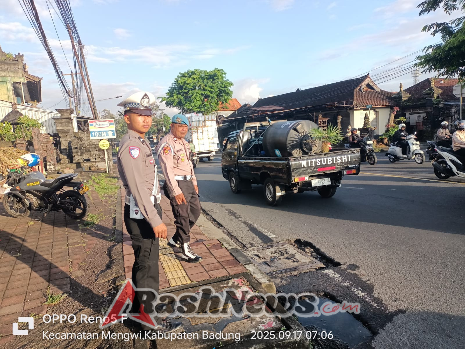 Provost Lakukan Pengawasan Melekat Terhadap Personel Polsek Mengwi Yang Melaksanakan PG Pagi