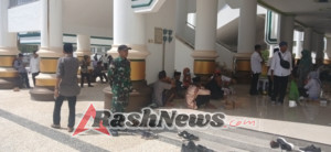 Pengamanan Humanis, Babinsa Koramil Taliwang Pastikan Tabligh Akbar Berjalan Lancar