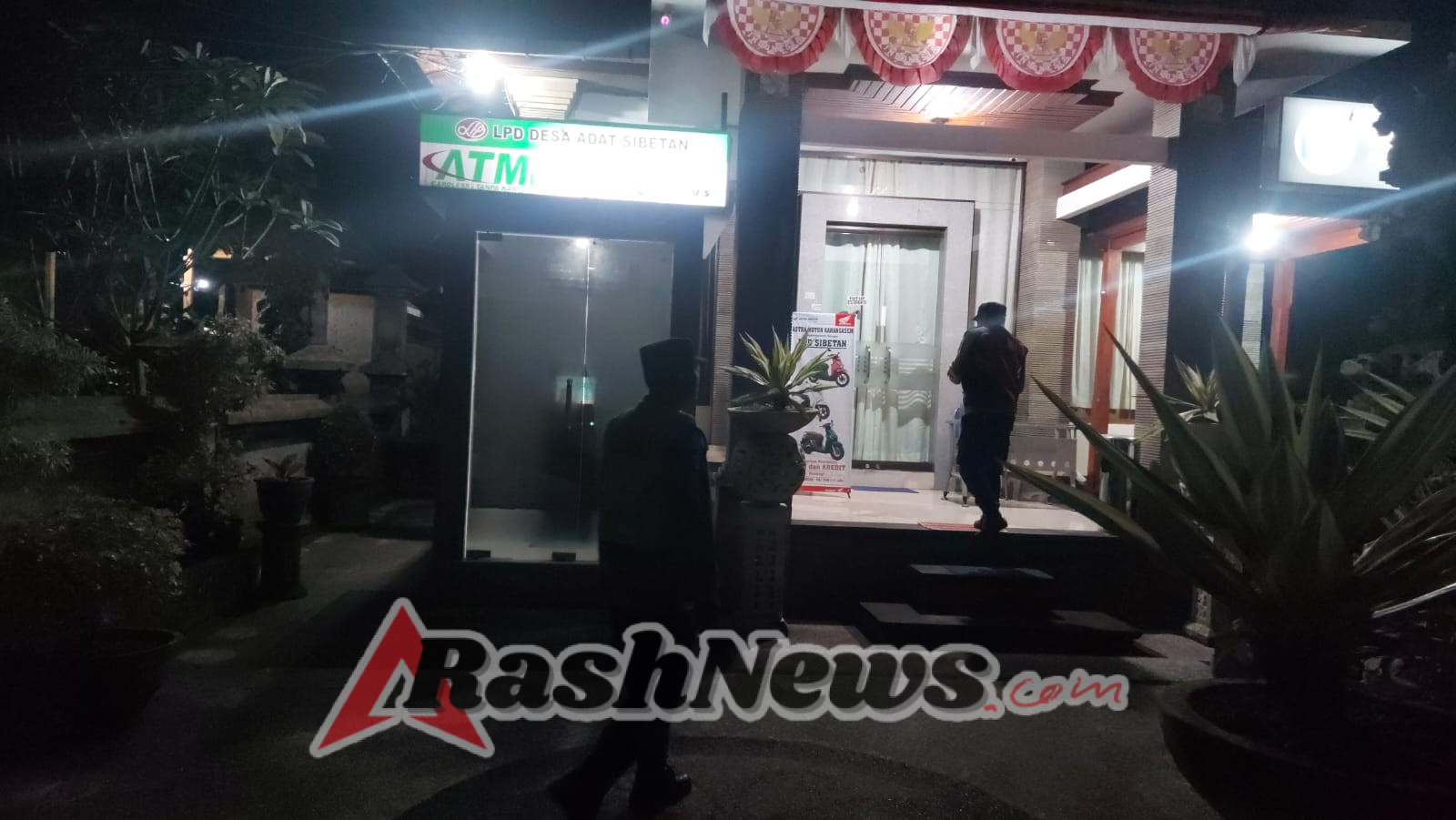 Antisipasi Kejahatan Dimalam Hari Personil Polsek Bebandem Melaksanakan Kegiatan Patroli Blue Light.