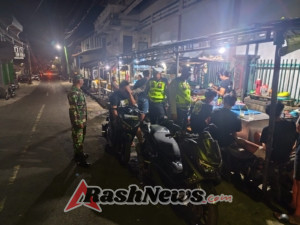 Kondusif dan Tertib, Patroli Gabungan Tejakula Jadi Benteng Keamanan Warga