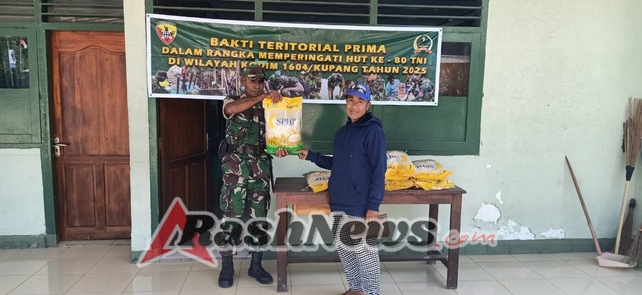 Bersama Bulog, TNI Salurkan Beras Murah Fatuleu