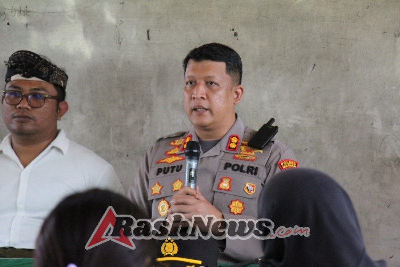 Kapolres Tabanan Gelar Jumat Curhat Bersama Relawan Bali dan Warga PPBS-Dati Terdampak Banjir