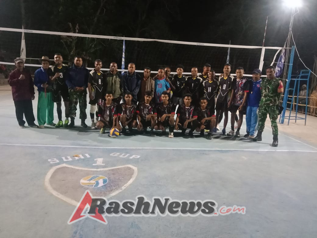 Babinsa Koramil 1621-04/Amanatun Utara, Bantu Pengamanan Turnamen Voly di Wilayah Binaannya