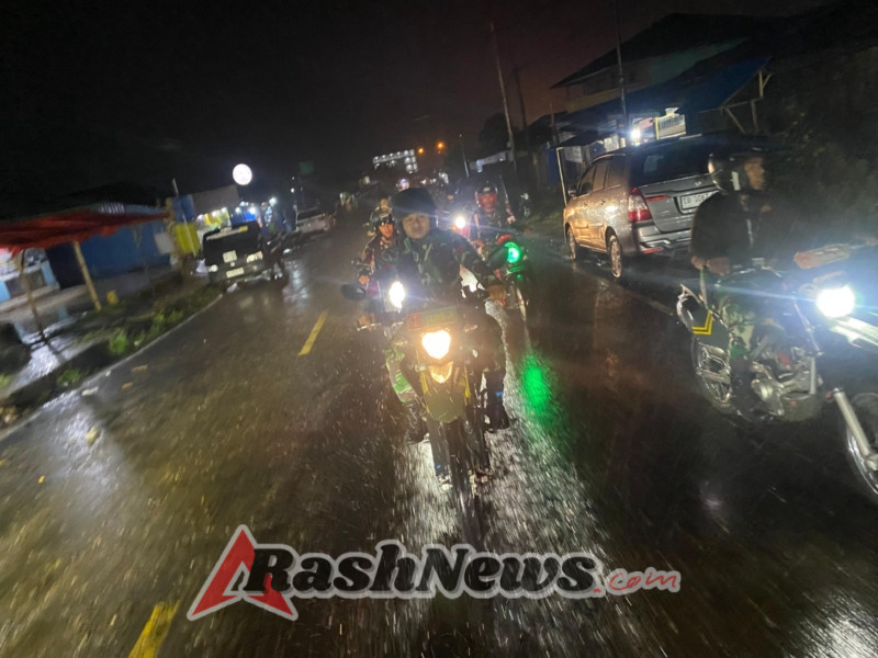 TNI dan Warga Kompak! Kodim 1612/Manggarai Pimpin Patroli untuk Kota Ruteng Aman