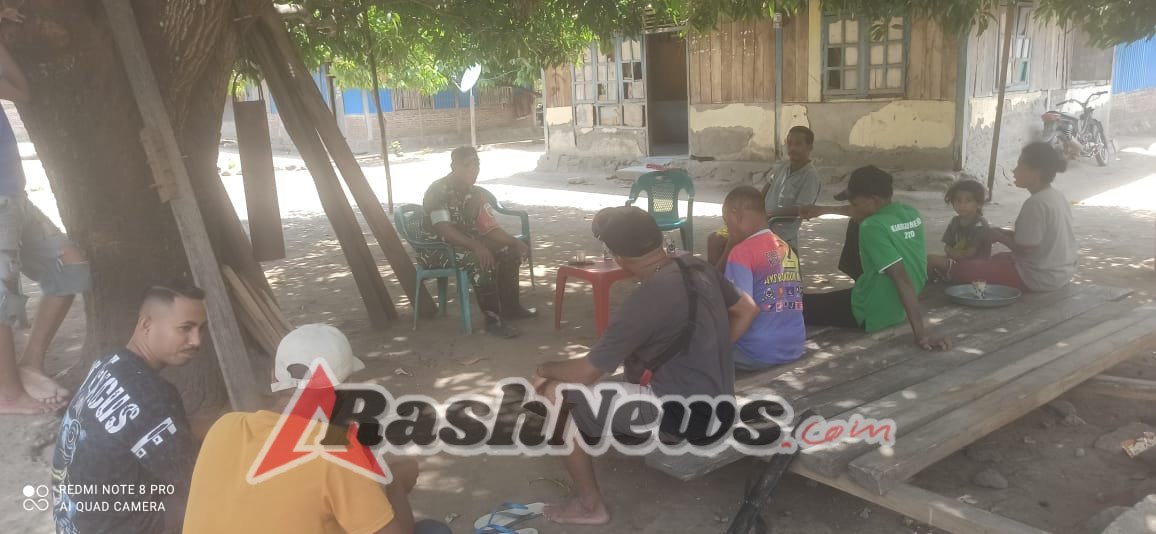 Wujud Kepedulian TNI, Babinsa Kotabaru Sapa Warga Lewat Kegiatan Komsos dan Pamwil