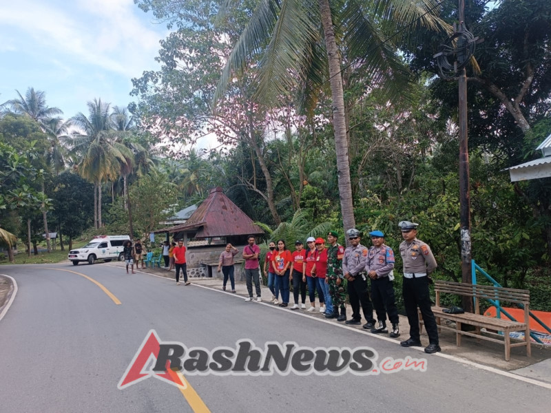 Babinsa Posramil Nangaroro Hadir di Lapangan Jaga Keamanan Rute Tour Entete