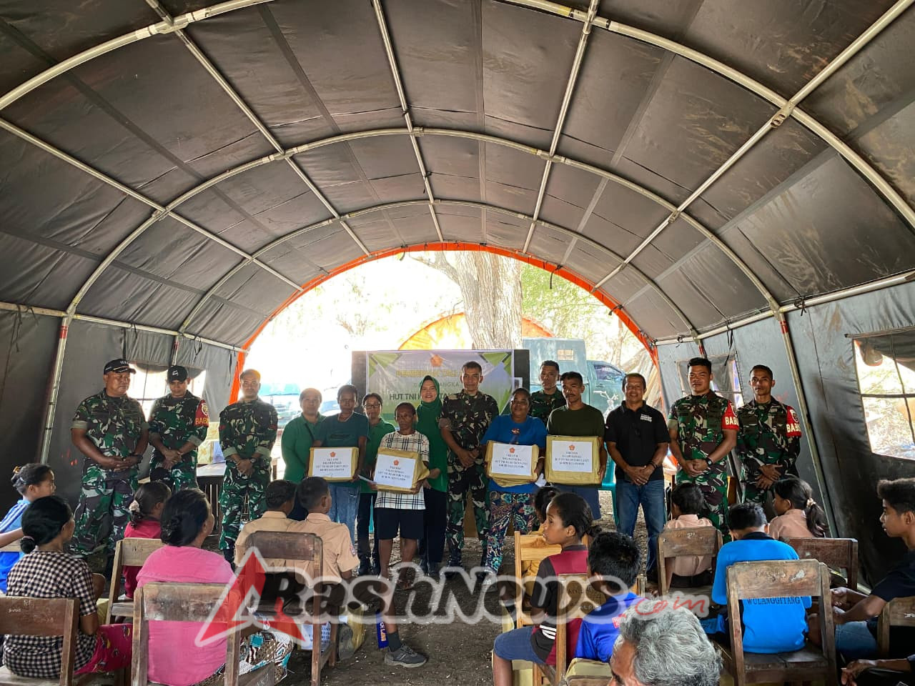 Kodim 1624/Flotim Gelar Baksos Tali Asih Bagi Anak Penyintas Erupsi Lewotobi