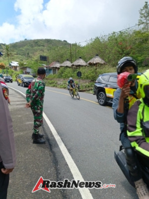 Koramil 1625-03/Boawae Dukung Kelancaran Event Tour Entete di Desa Boalobo