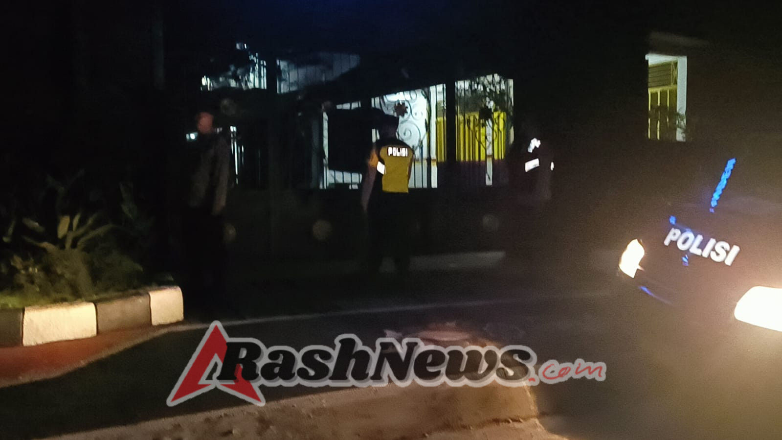 Dengan ” Bluelight ” Patrol, Polsek Bebandem Cegah Kejahatan Malam Hari