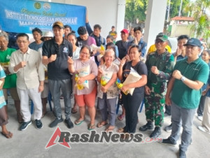 Letkol Sidik Pramono  Dampingi Bupati Klungkung Hadiri Penyaluran Bantuan Sembako Dan Kasur Lipat Dari Dinsos Dan ITP