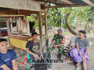 Anjangsana Kedukaan di Rukuramba, Babinsa Teguhkan Peran TNI di Tengah Masyarakat