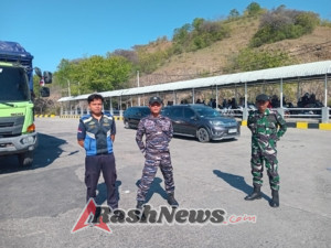 Babinsa Poto Tano Aktif Amankan Aktivitas Penyeberangan