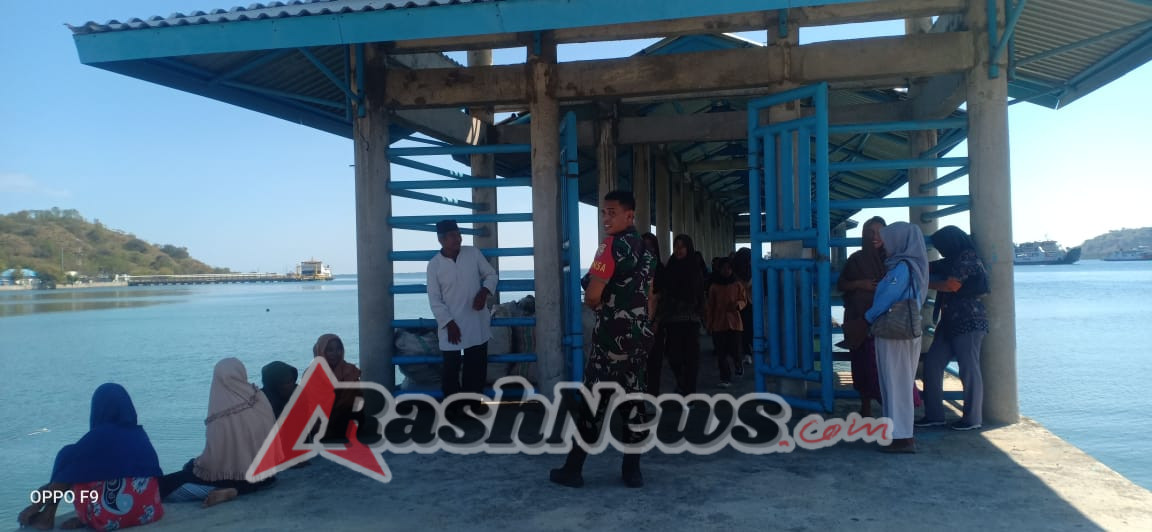 Wujudkan Lingkungan Aman, Babinsa Poto Tano Ajak Warga Aktif Jaga Kamtibmas