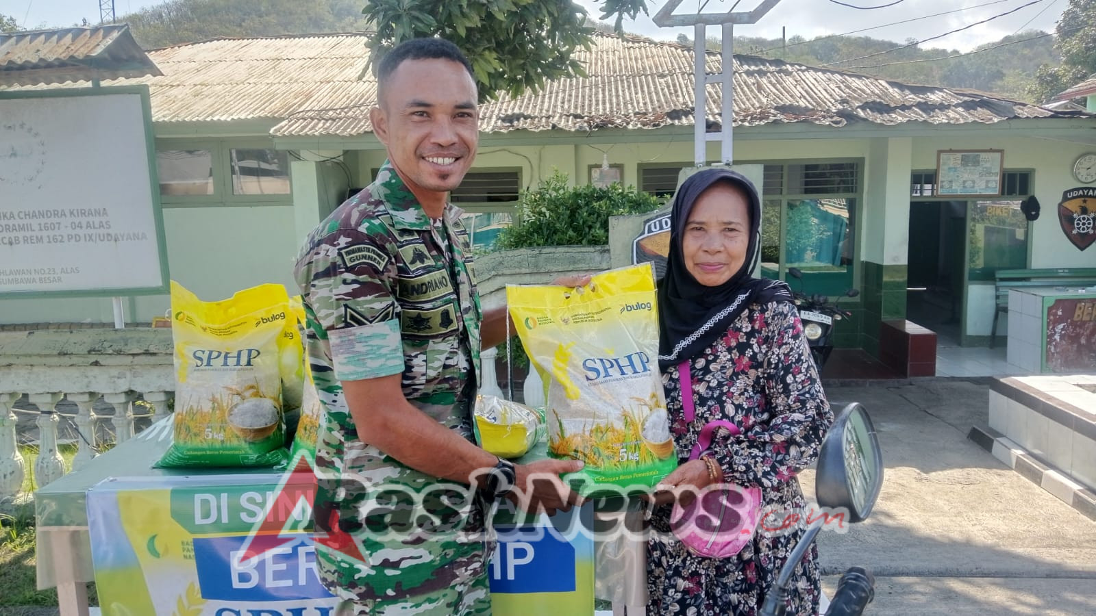 Gerakan Pangan Murah di Koramil 1607-04/Alas: Bukti Kepedulian TNI pada Rakyat