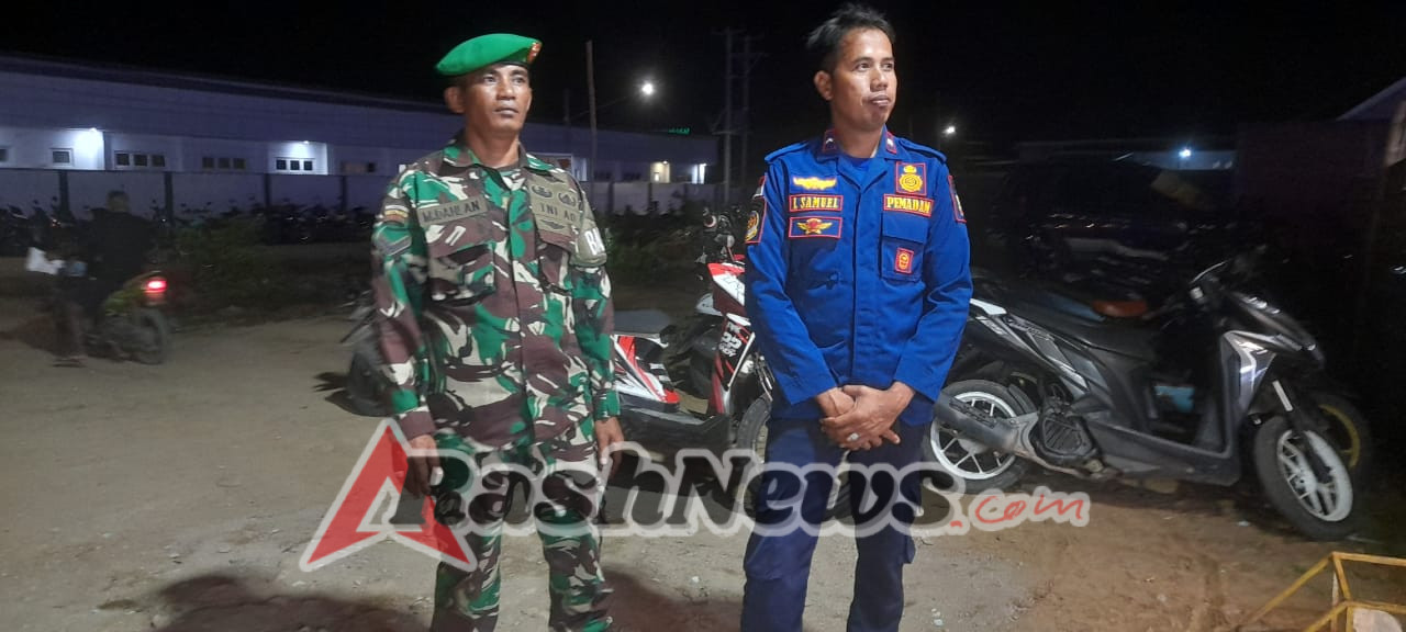 Babinsa Koramil 1628-03/Seteluk Ajak Masyarakat Tingkatkan Kewaspadaan Lewat Patroli Malam
