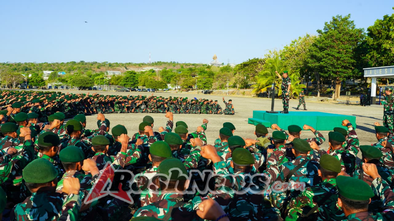 Satgas RI-RDTL Wajib; Junjung tinggi sikap teritorial dengan membantu kesulitan rakyat, lakukan komunikasi sosial yang baik.