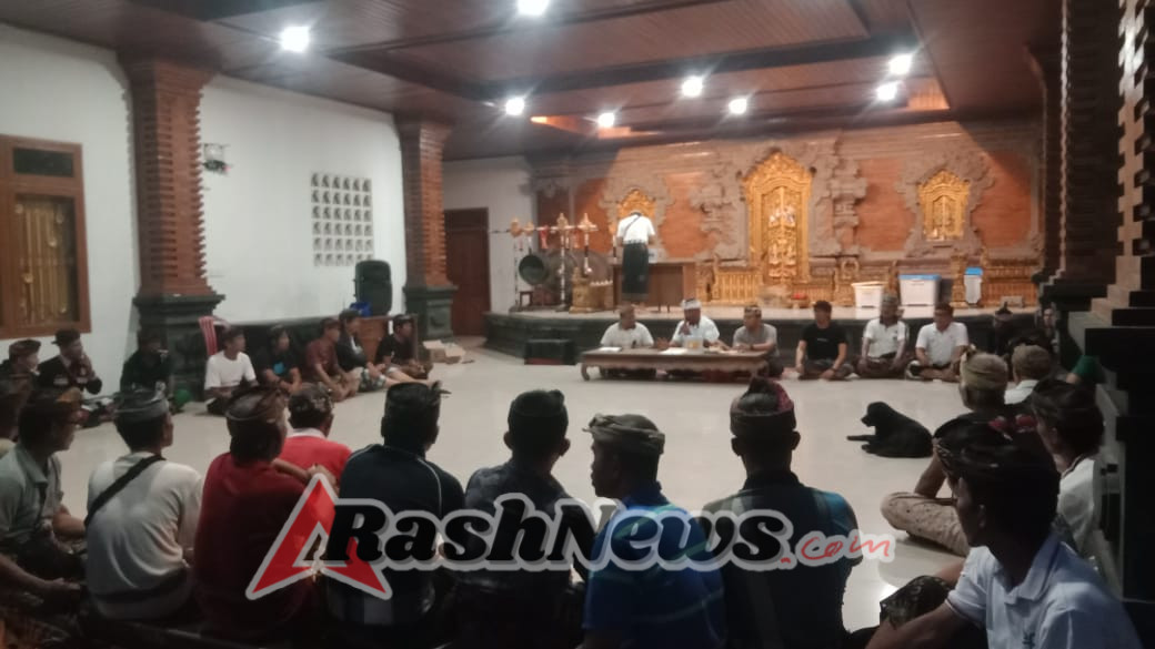 Babinsa Kodim 1611/Badung Atensi Pemilihan Jro Bendesa Adat Abiansemal