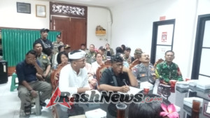 Babinsa Bersama Unsur Terkait Sepakati Batas Waktu Kegiatan di Alun-alun Gianyar
