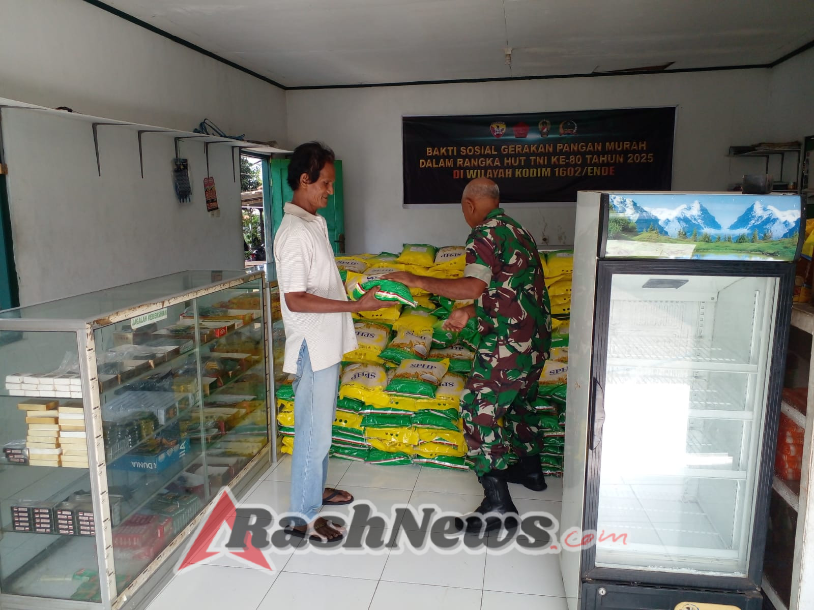 105 Ton Beras Disalurkan Kodim 1602/Ende, Wujud Nyata Dukung Ketahanan Pangan