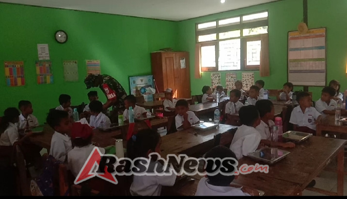 Ribuan Siswa dan Ibu Menyusui Nikmati Makan Bergizi Gratis di Rote Ndao