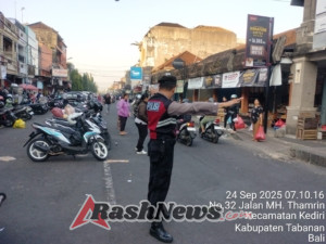 Atensi Kemacetan dan Laka, Polsek Kediri Gelar Personil  Untuk Laksanakan Strong Point