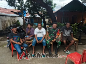 Wujudkan TNI Dekat Rakyat, Babinsa Ende Laksanakan Komsos di Wilayah Binaan