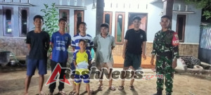 Patroli Malam Babinsa Wujudkan Lingkungan Aman dan Nyaman di Aesesa