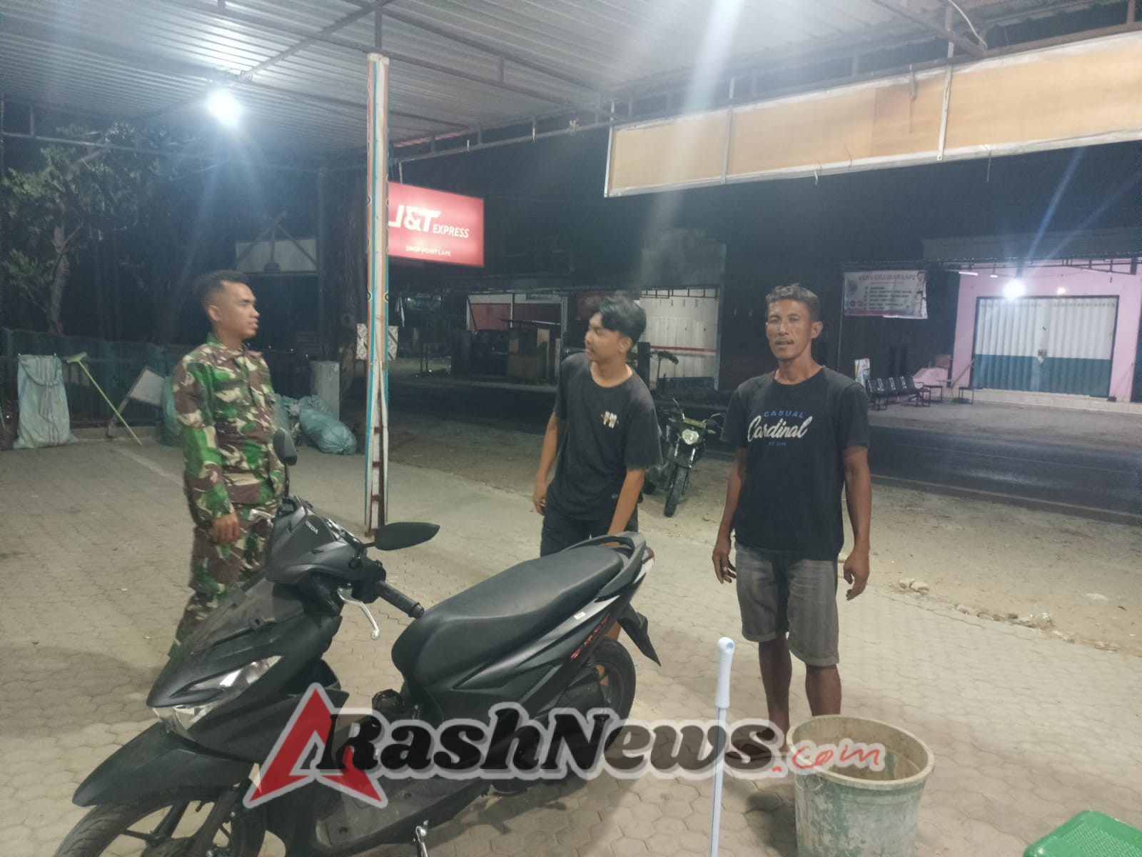 Koramil 1607-06/Lape-Lopok Gelar Patroli Wilayah Jaga Stabilitas Keamanan