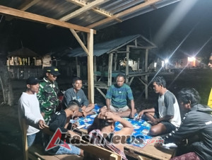 Kebersamaan Babinsa Kwangko dan Warga Ciptakan Situasi Kondusif