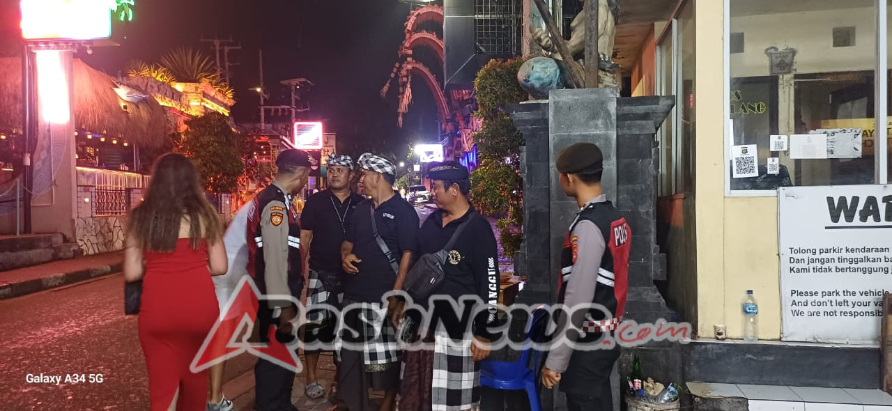 Polsek Kuta Utars Blue Light Patrol Ajak Juru Parkir Berkontribusi Jaga Kamtibmas