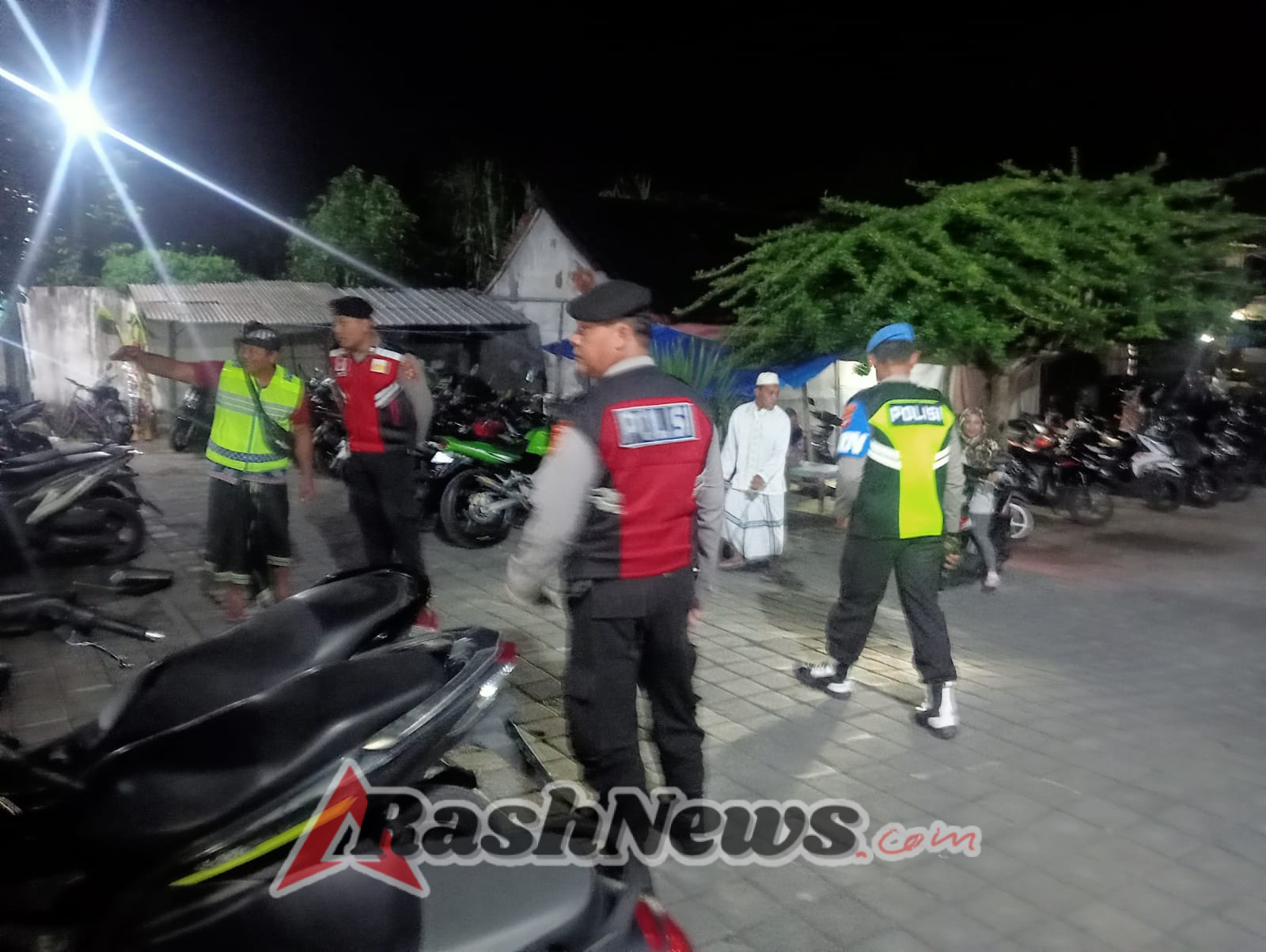 Polsek Kuta Utara Kembali Amankan Peringatan Maulid Nabi Di Mushola RWM Al Iklas Dalung