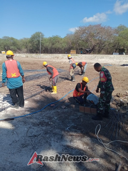 TNI Hadir Jaga Keamanan Pembangunan Industri Garam Nasional di Kabupaten Rote Ndao