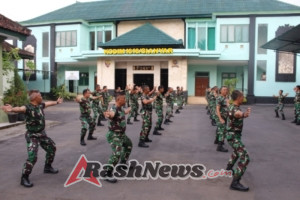 Kompak dan Bersemangat, Prajurit Kodim 1616/Gianyar Latihan Pencak Silat Militer di Makodim