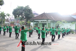 Kebersamaan Terjalin, Persit Kodim 1616/Gianyar dan Yonzipur 18 Pererat Silaturahmi Lewat Senam