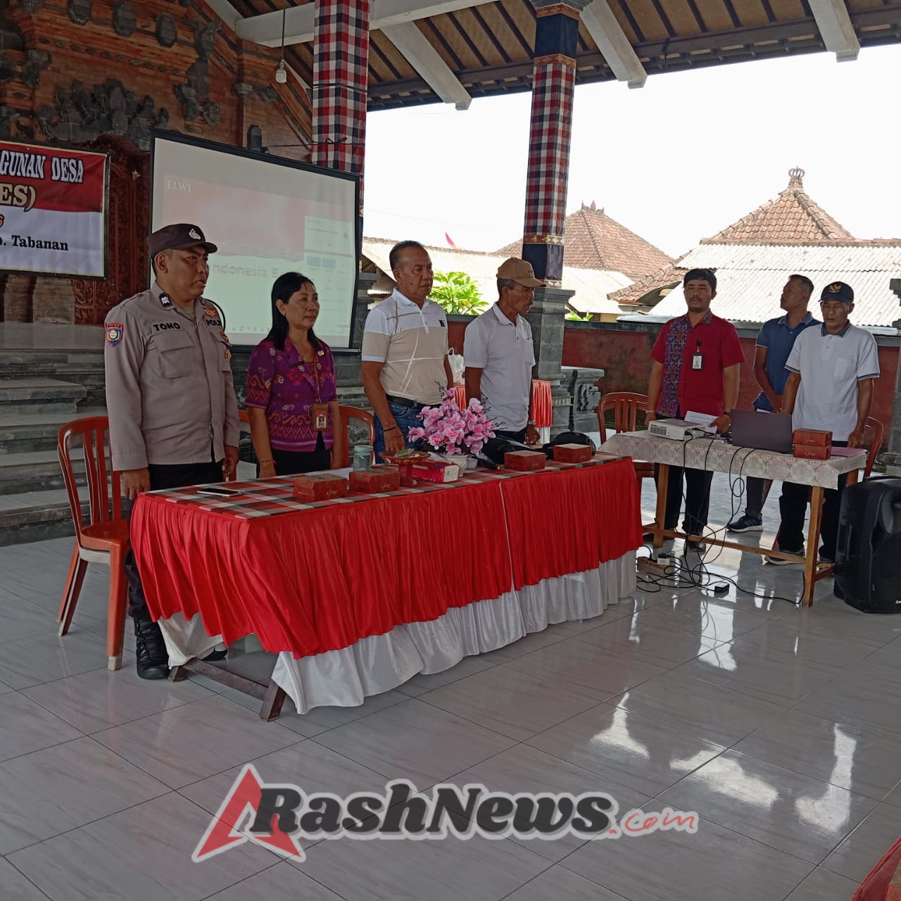Bhabinkamtibmas Desa Beraban Hadiri kegiatan Musrenbangdes T.A. 2026 Desa Beraban