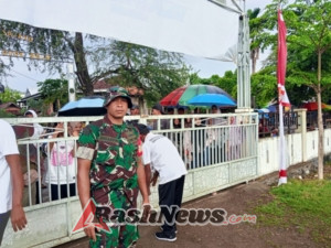 Kehadiran Babinsa Desa Belo Jadi Penjamin Ketertiban Laga Semifinal Kades Cup