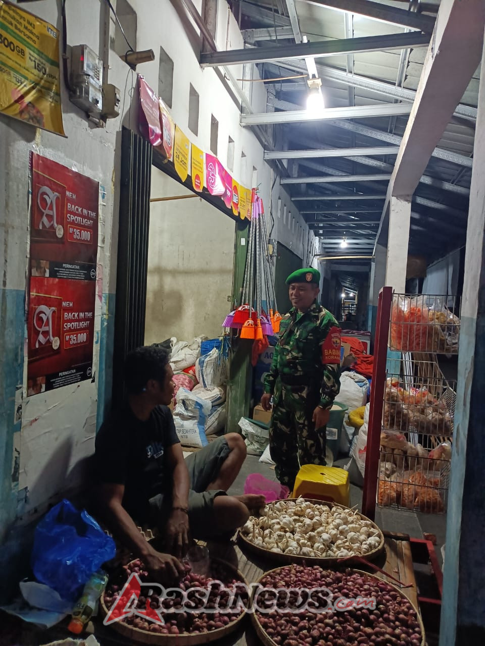 Patroli Babinsa Koramil 1625-02/Aimere Ciptakan Situasi Kondusif