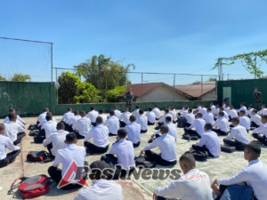 Bangun Karakter dan Disiplin: Dandim 1612/Manggarai Lepas 142 Pemuda Menuju Seleksi TNI